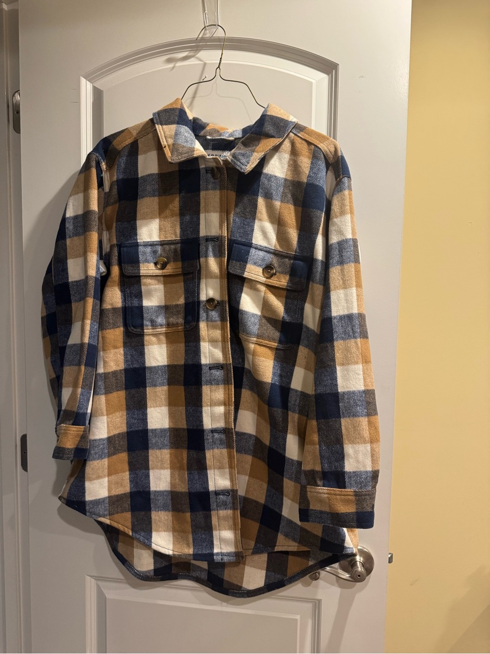 Old Navy Navy and Camel Plaid Flannel Shirt Jacket